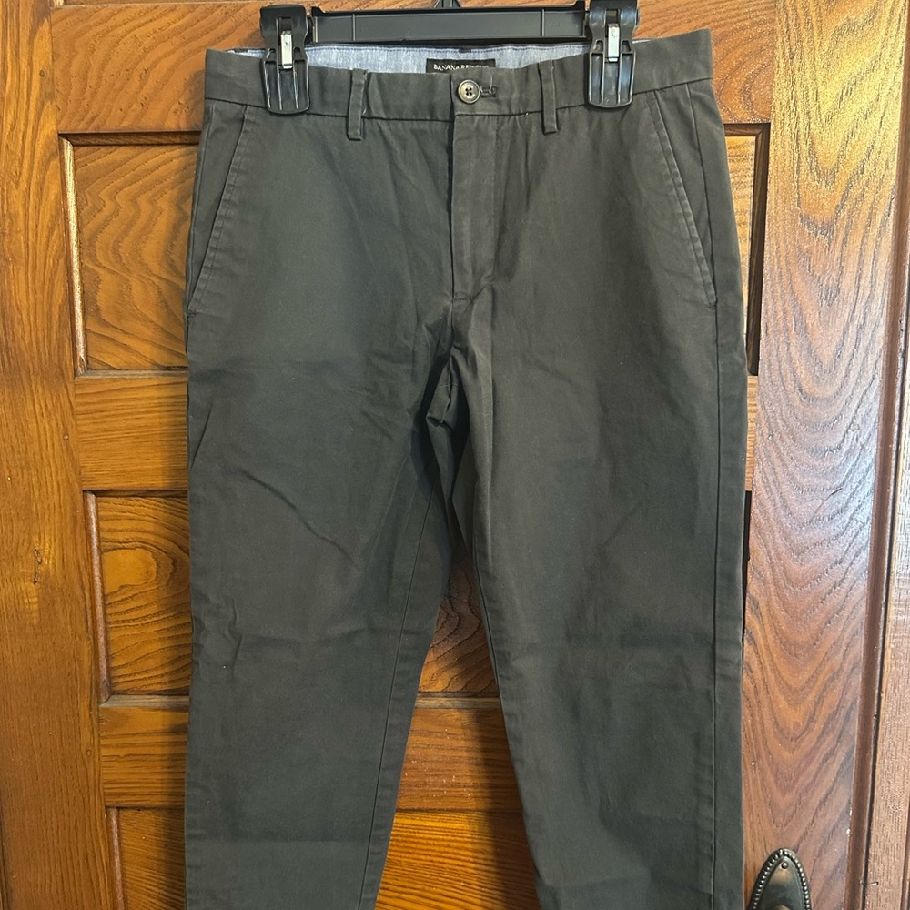 Banana Republic Men's Dark Gray Chinos